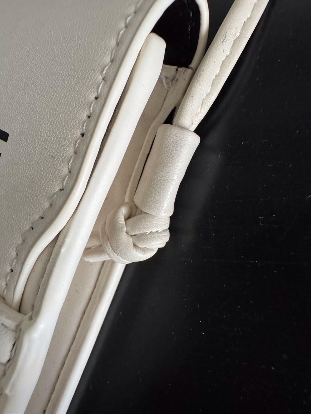 CELINE White Crossbody sunglasses / phone pouch - Picture 11 of 11
